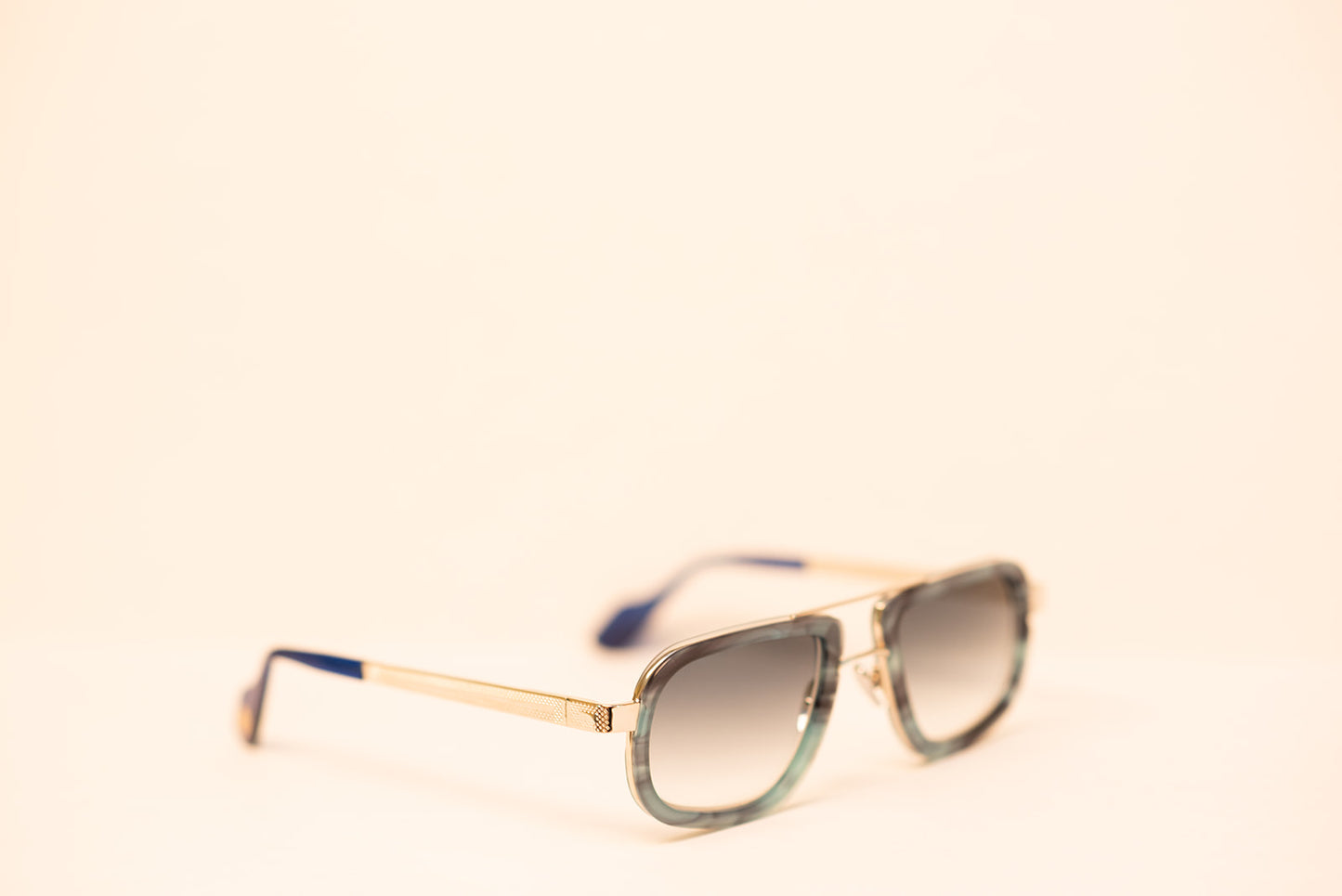 Palladium Cat's Eye Blue Unisex Sunglasses